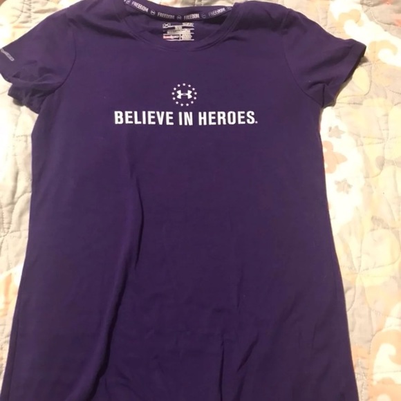 Women’s Under Armour shirt - Picture 2 of 3
